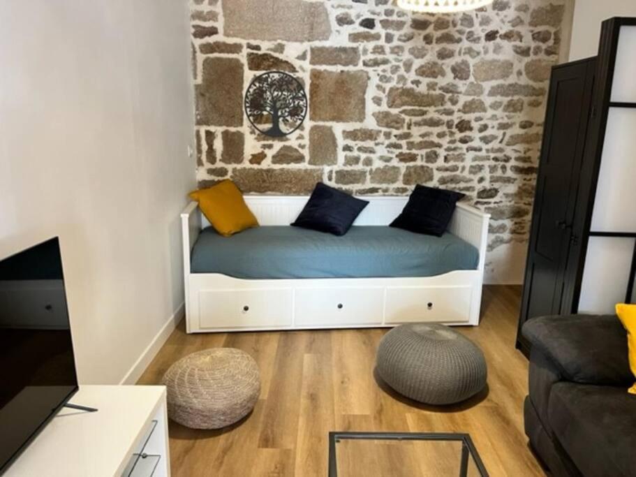Neuf 4pers, Remparts